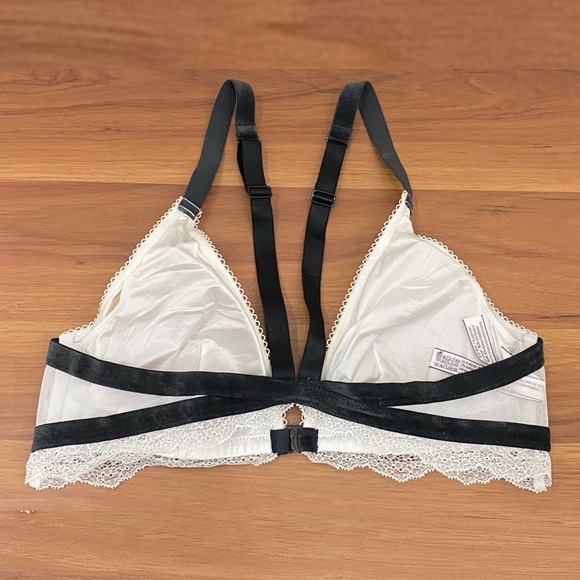 Victoria’s Secret White Chantilly Lace Front Close Velvet Trims Bralette Size L - Picture 5 of 14